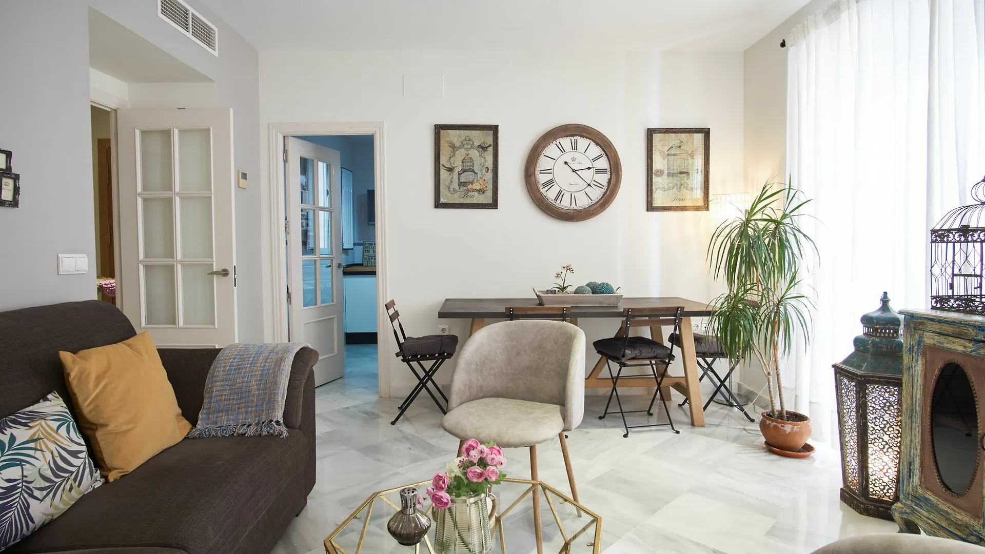 Coqueto Duplex En Zona Alfalfa セビリア